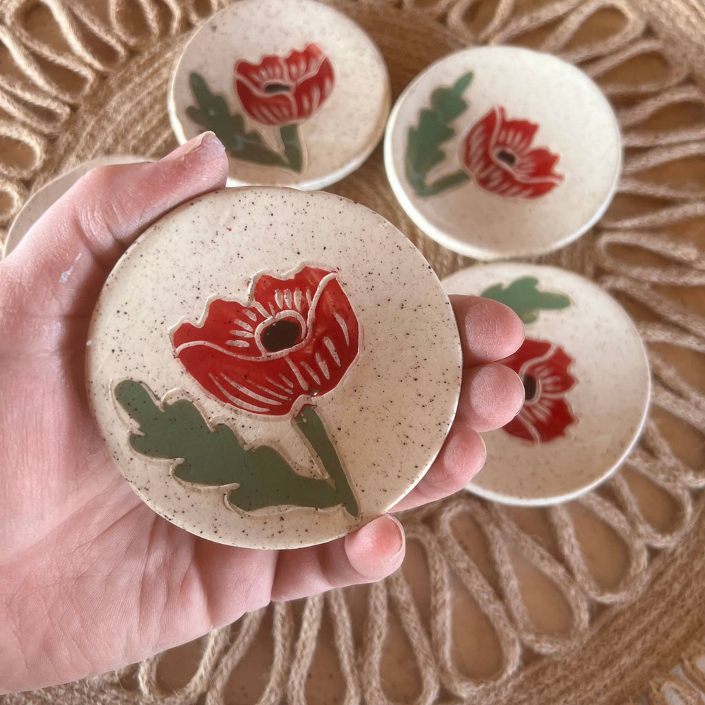 Red Poppy Sgraffito Tea Rest - 3" dish