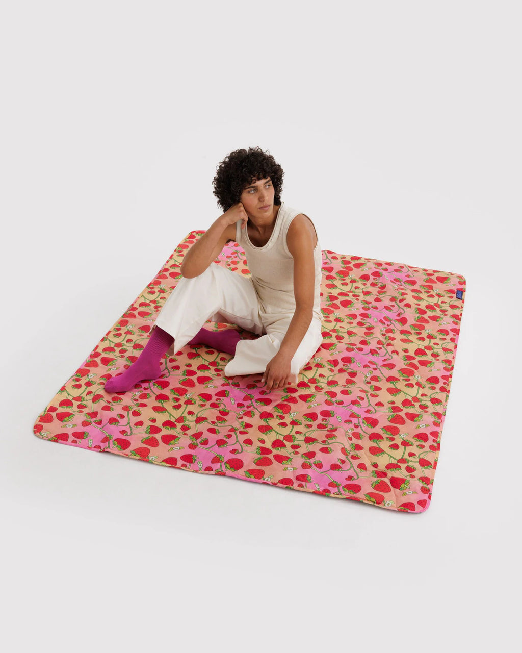 Puffy Picnic Blanket - Strawberry Blossom - Baggu