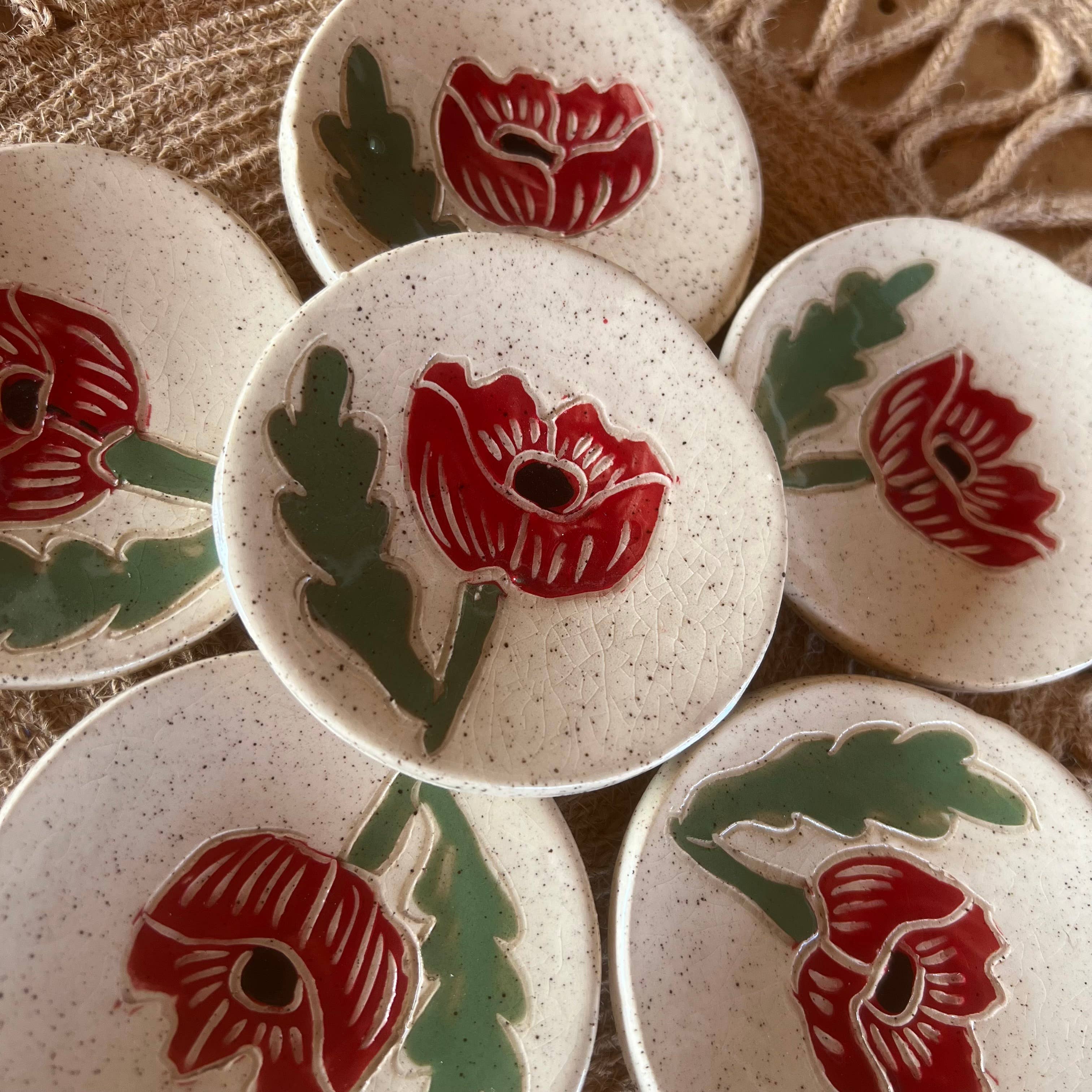 Red Poppy Sgraffito Tea Rest - 3" dish